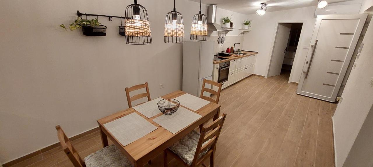 Stara Malija Apartment Izola Bagian luar foto